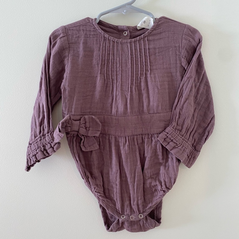 Kate Quinn long sleeve pintuck bow bubble bodysuit  18-24m